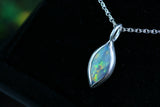 ALMINA Halskette mit Crystal Opal Anhänger aus Silber 925