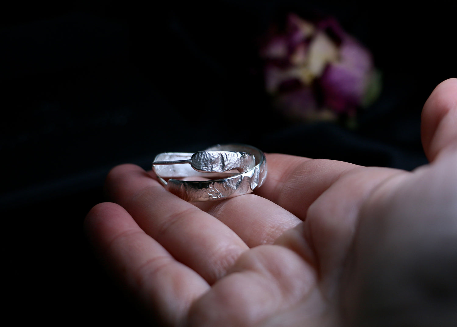 CELIA Texturierte, breite Designer-Creolen · aus Silber 925 oder 14k Massiv-Gold