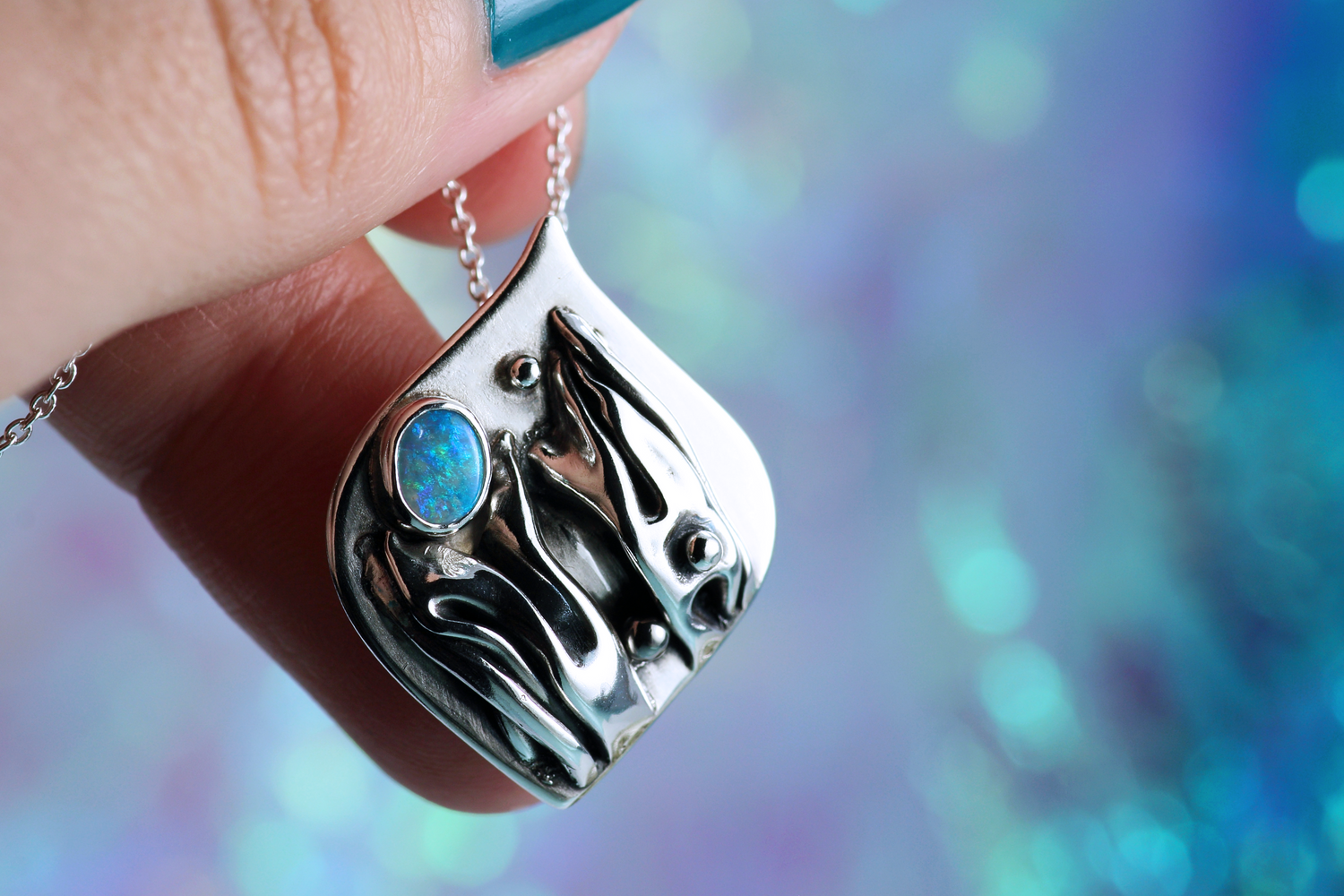 OASIS Silberanhänger mit grünblauem Lightning Ridge Opal