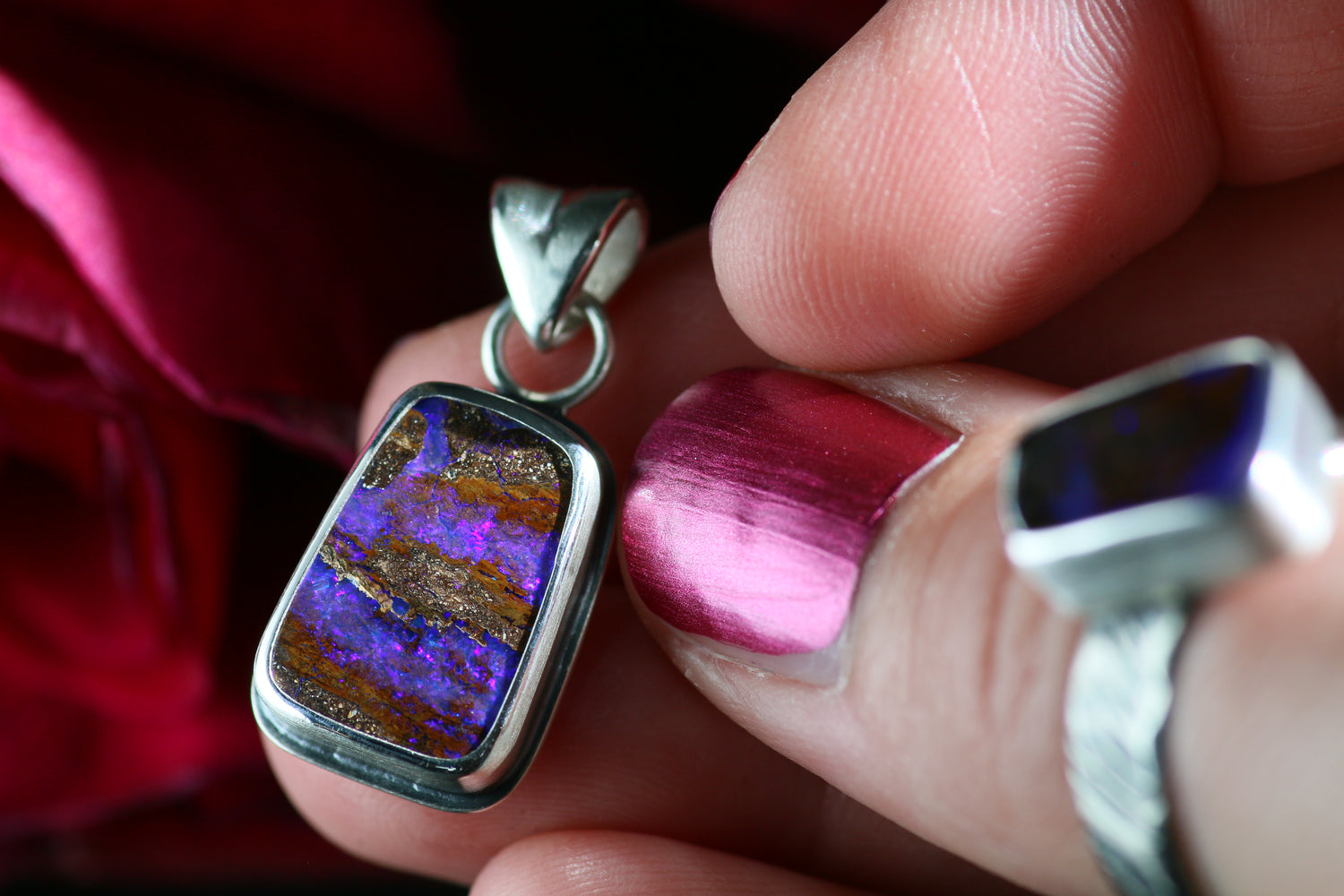 OBRYX PURPURA Silberanhänger mit australischem Opal