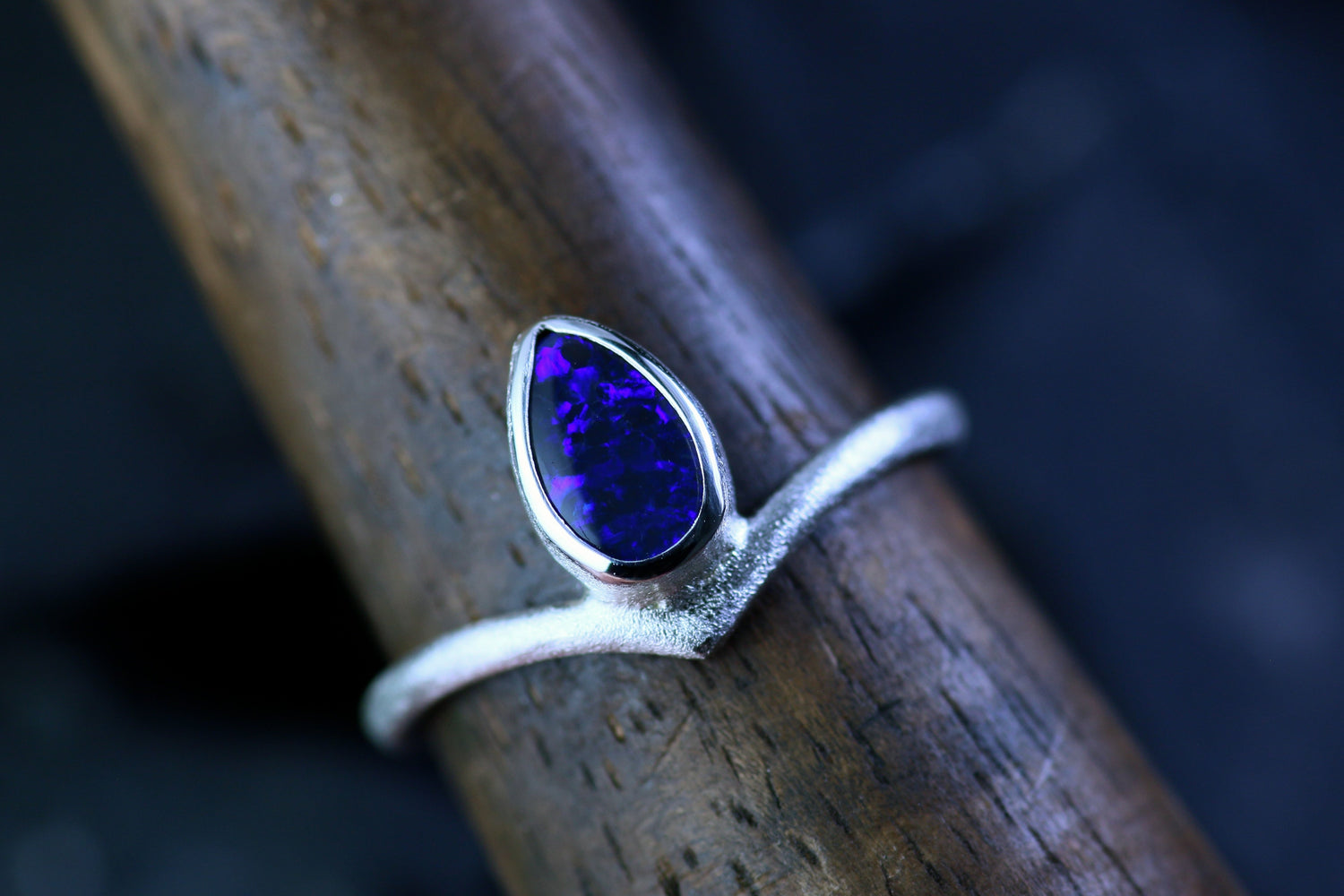 LACRIMA INDIGO Black Opal Ring aus Silber 925 · Ringgrösse EU 50 - 51