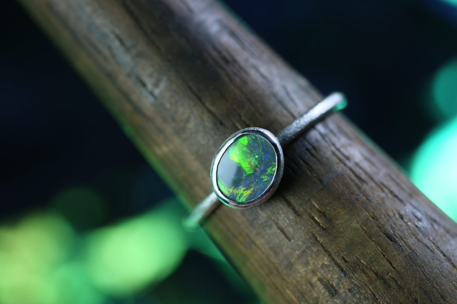 AURA Black Opal Ring aus Silber 925 · Ringgrösse EU 56