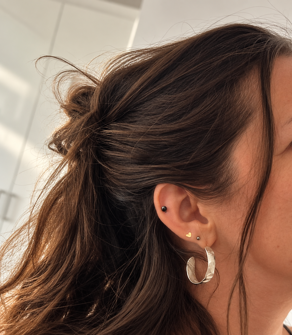 CELIA Texturierte, breite Designer-Creolen · aus Silber 925 oder 14k Massiv-Gold